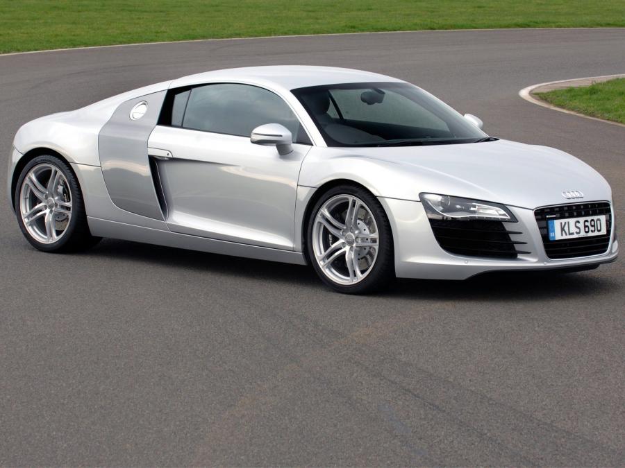  Audi R8 2007 года  (UK) (фото 21 из 25)